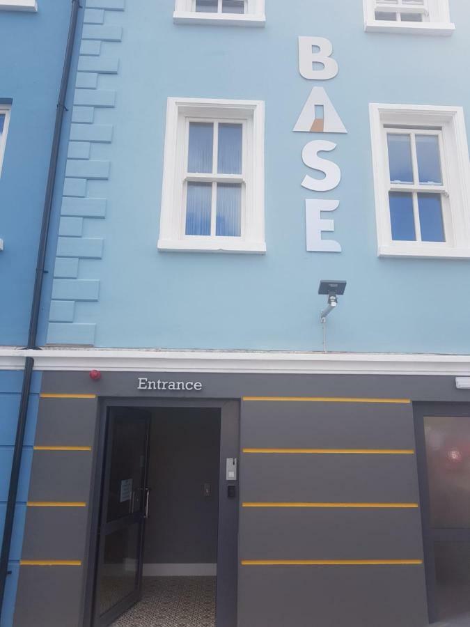 Base Dingle Hotell Eksteriør bilde